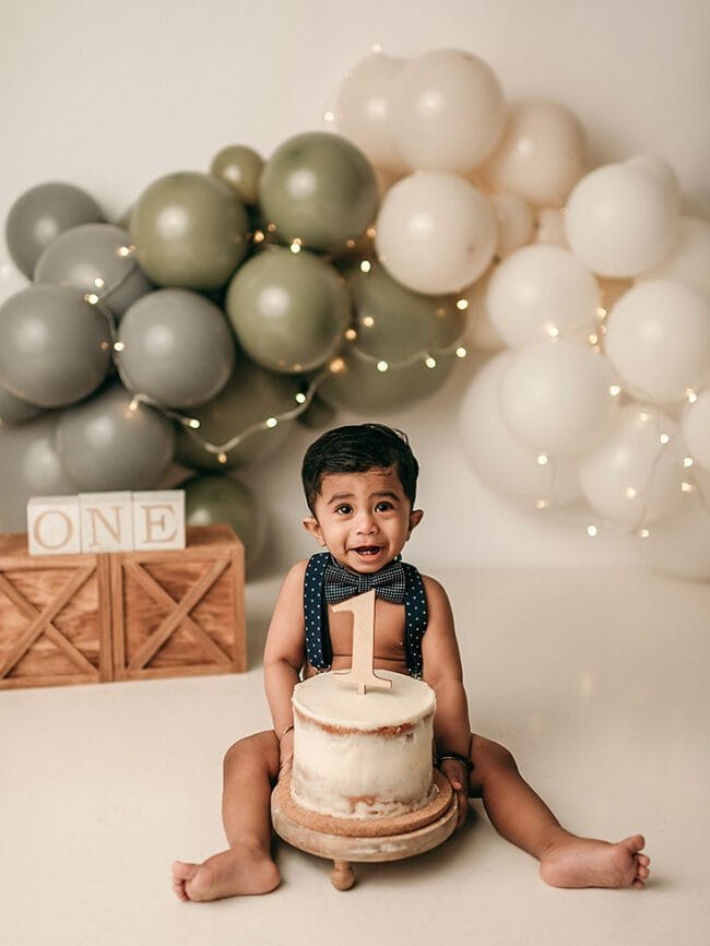 markham cake smash photo session