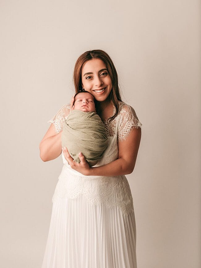 newborn photo session toronto