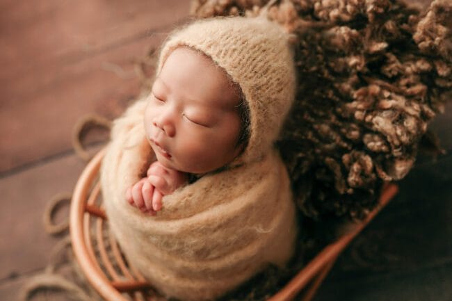 newborn photographers ontario
