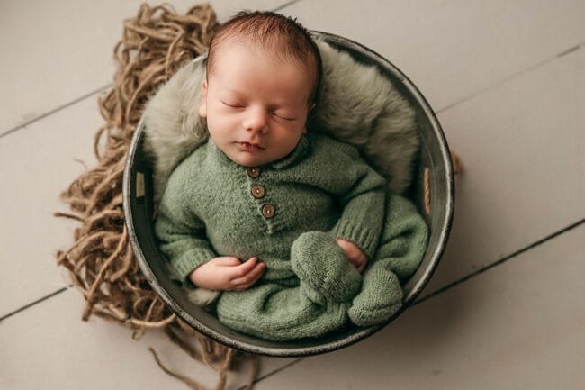 newborn photography session ontario