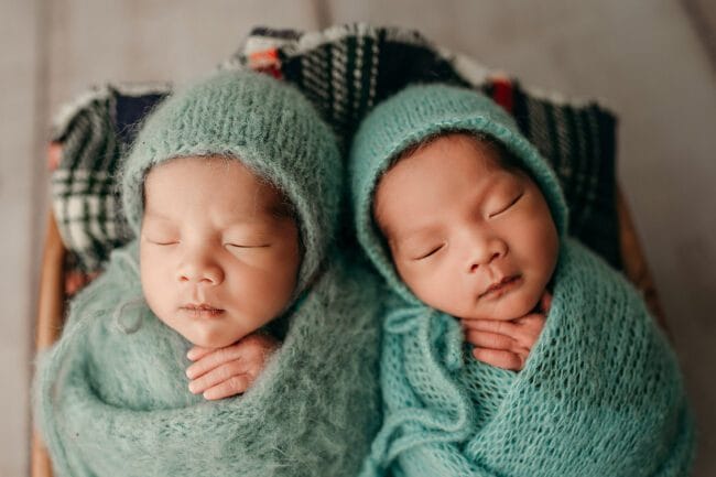 newborn twins photographer toronto