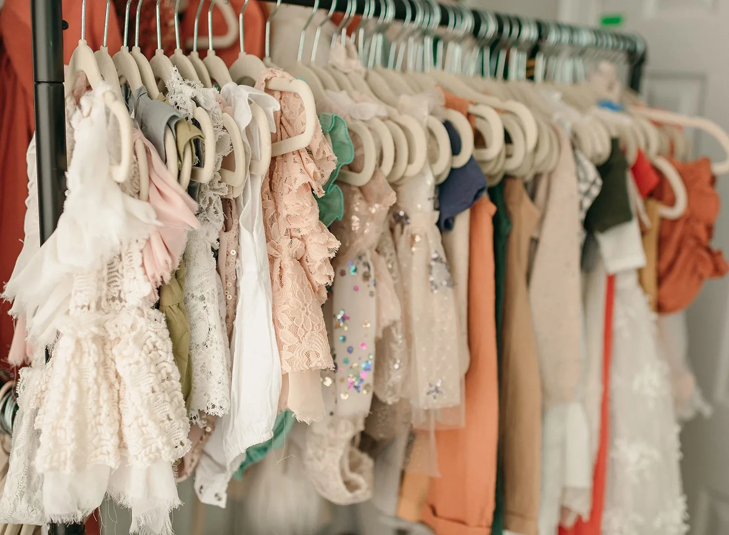 toronto-maternity-newborn-photography-studio-wardrobe